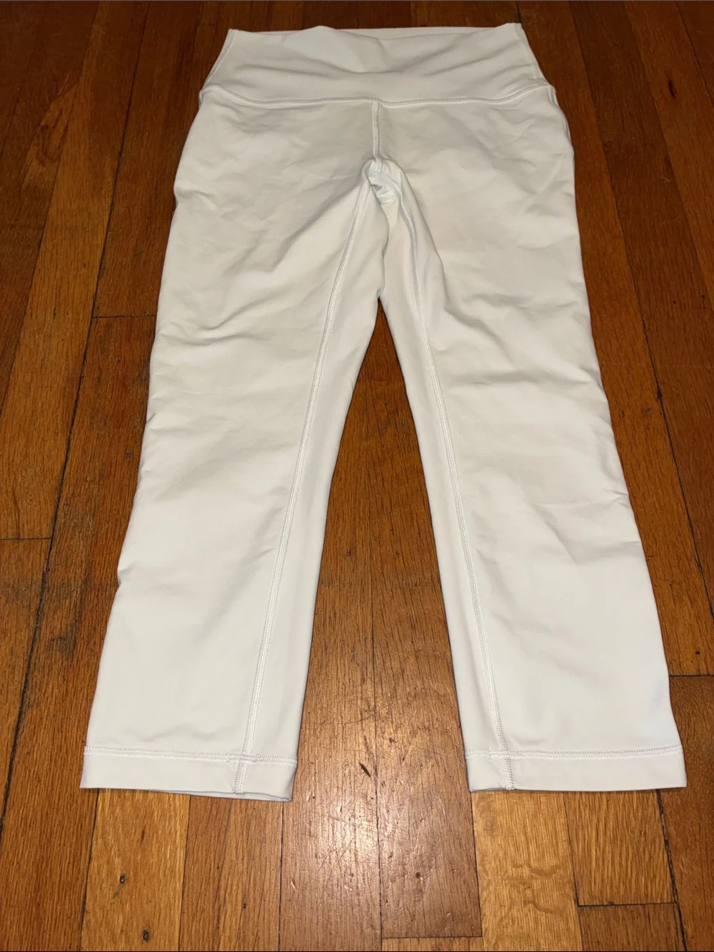 Lululemon Wunder Under Crop High Rise Tights 21” in White, Women’s size 6
